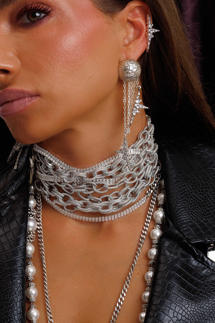 ETOIRE DANGLE EARRINGS