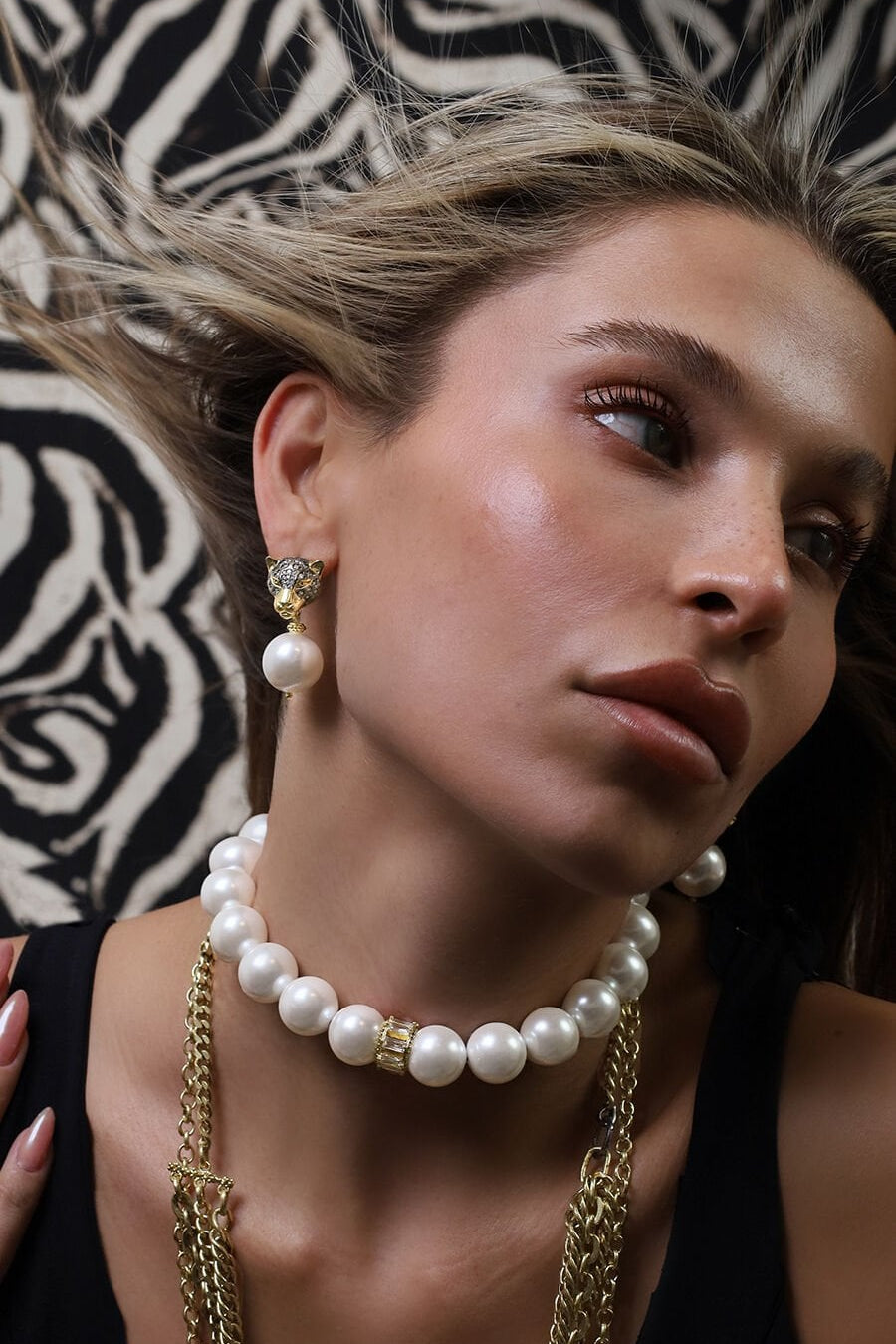 INFINIE PEARL DROP EARRINGS
