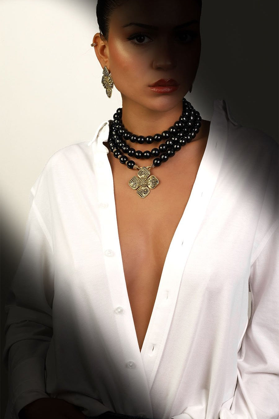 MAISE ONYX LAYERED NECKLACE