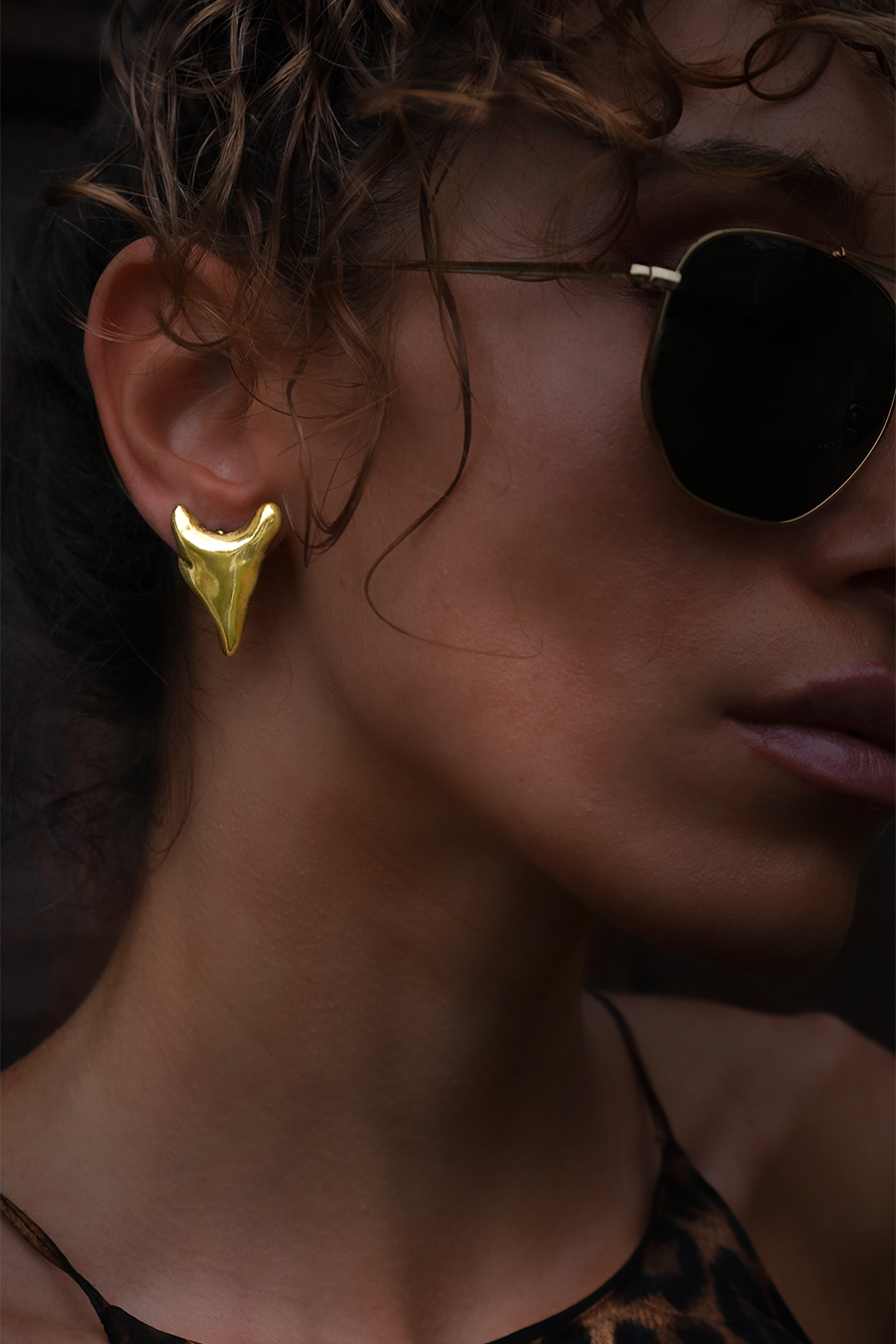 OPIA GOLD STUD EARRINGS