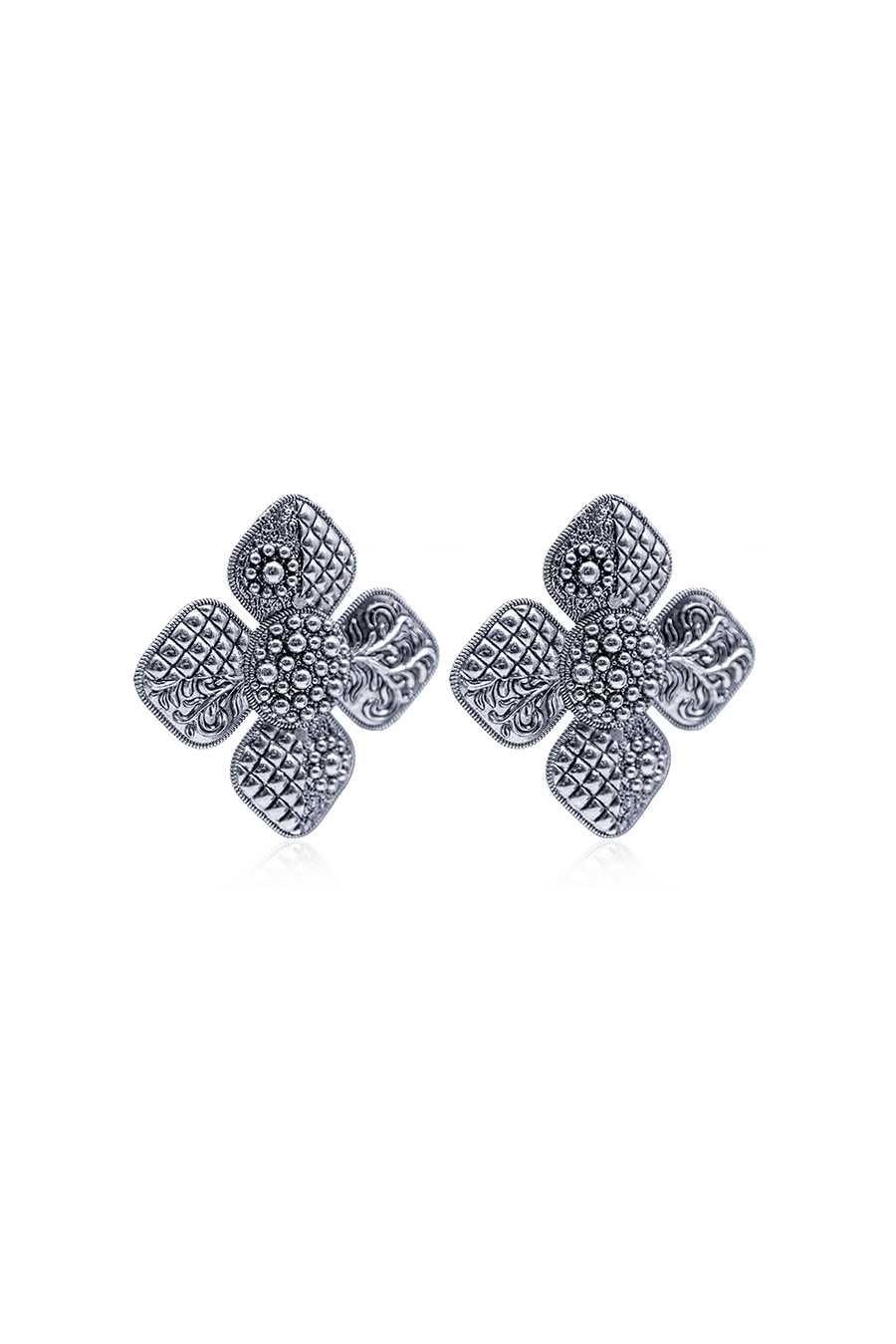 RINCON DEL CIELO CLOVER STUD EARRINGS