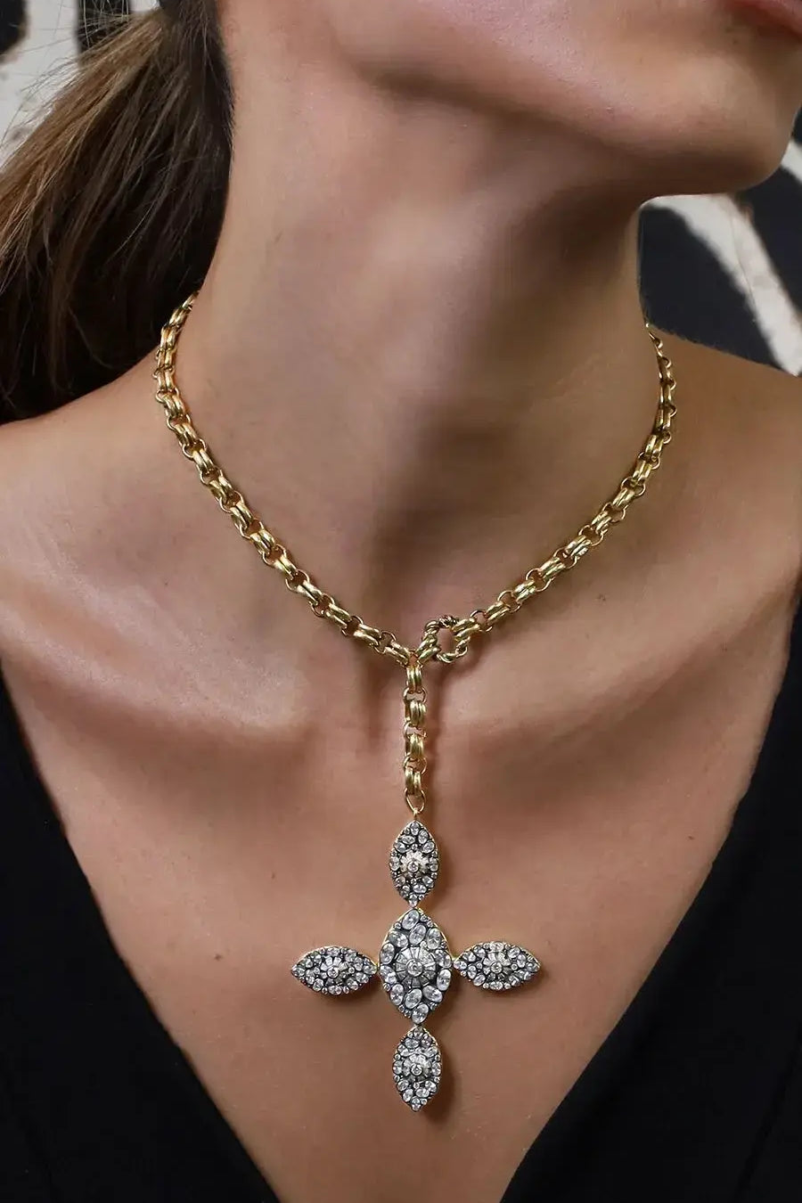 SACRES CHARM NECKLACE