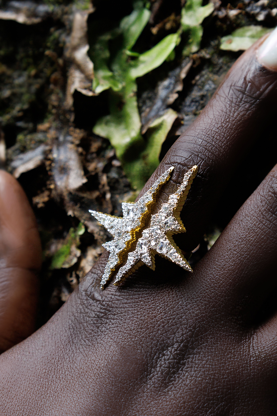 SIAURE CRYSTAL STATEMENT RING